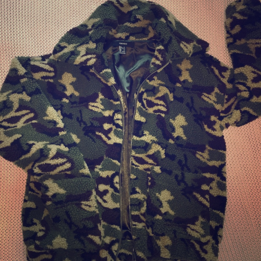 Camo teddy jacket